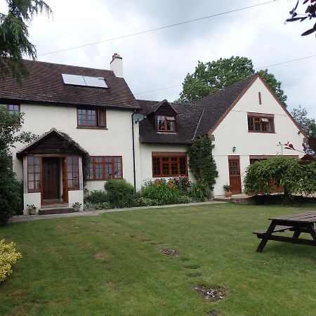 Larkrise Cottage Bed And Breakfast Stratford-upon-Avon Exterior photo